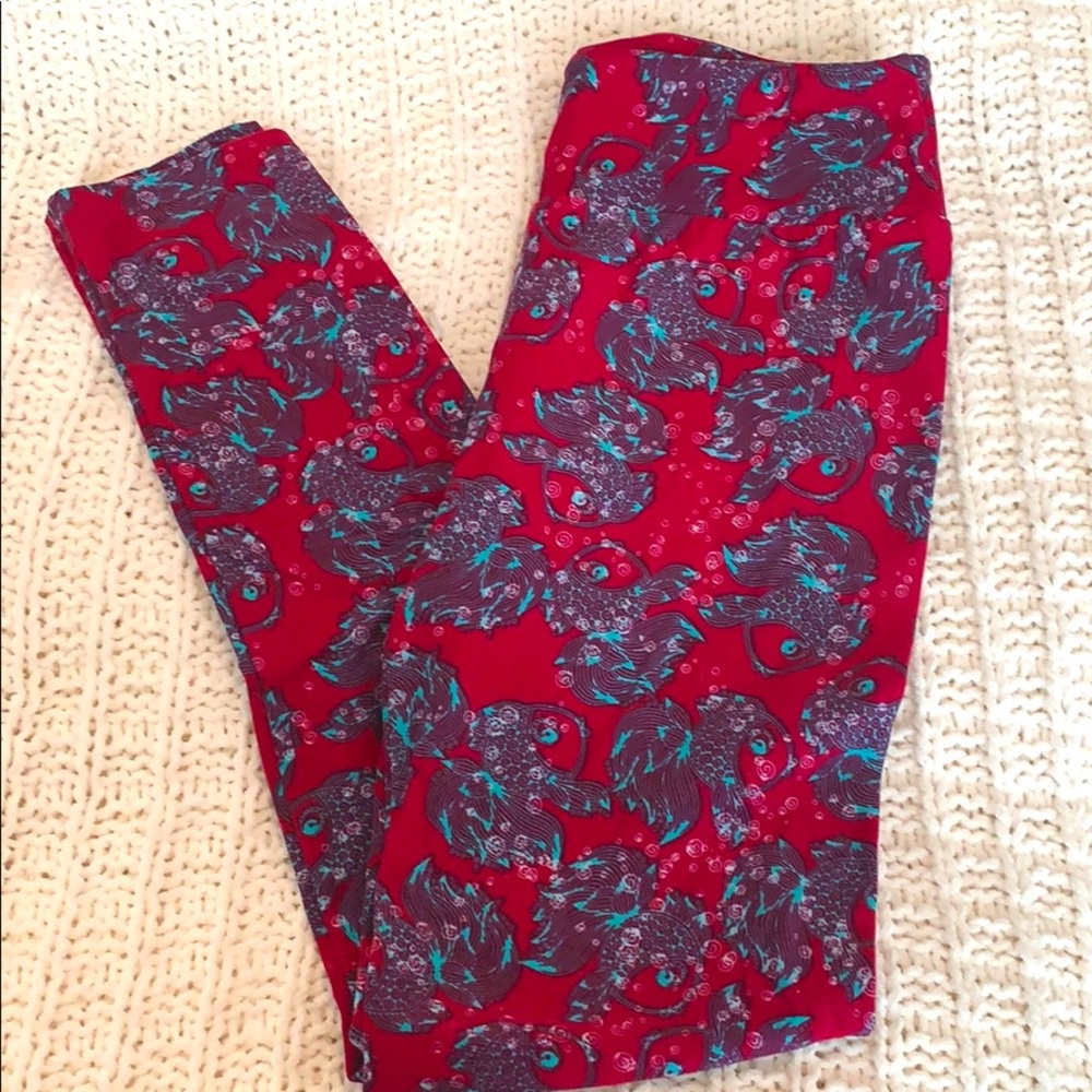 LuLaRoe pattern leggings